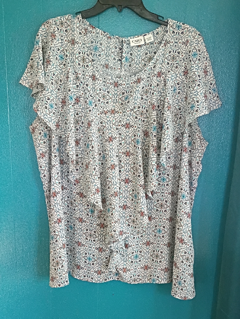 Cato White Tile-Print Short Sleeve Blouse with Blue & Red Accents